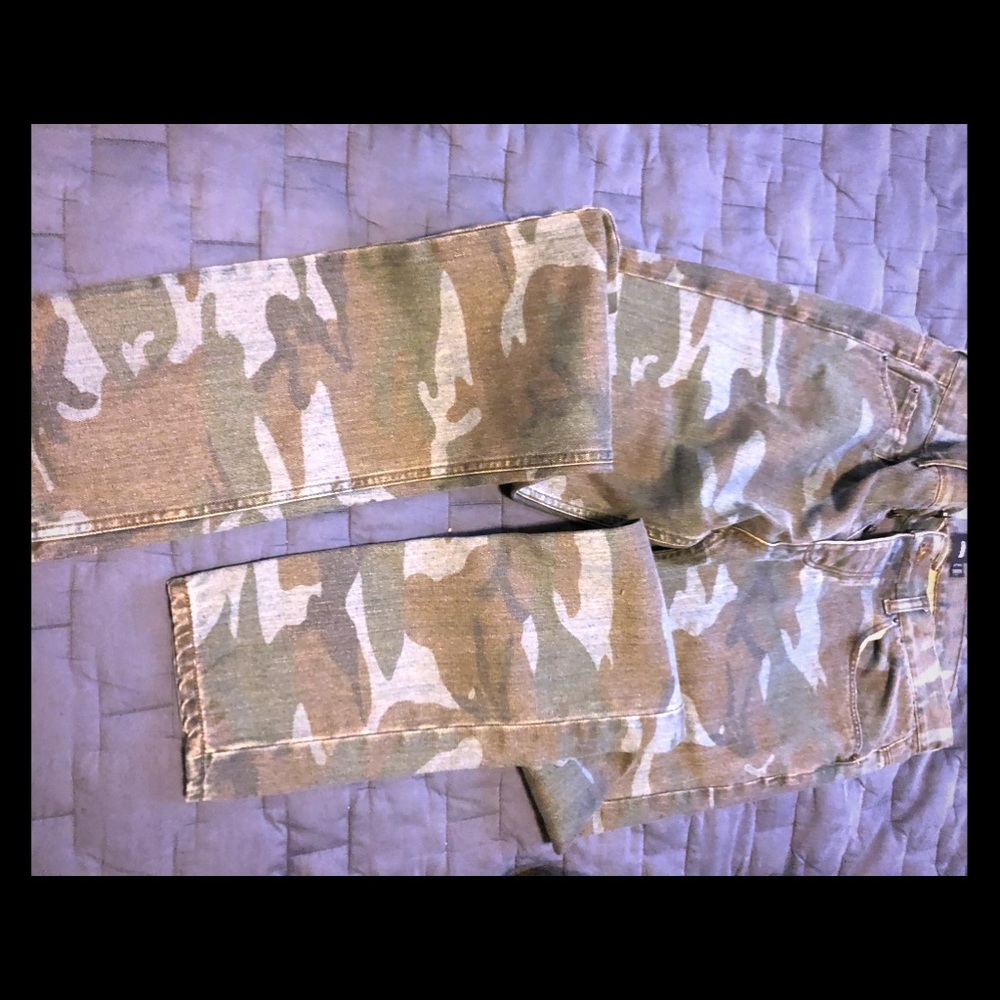 Men’s ASOS camo jeans